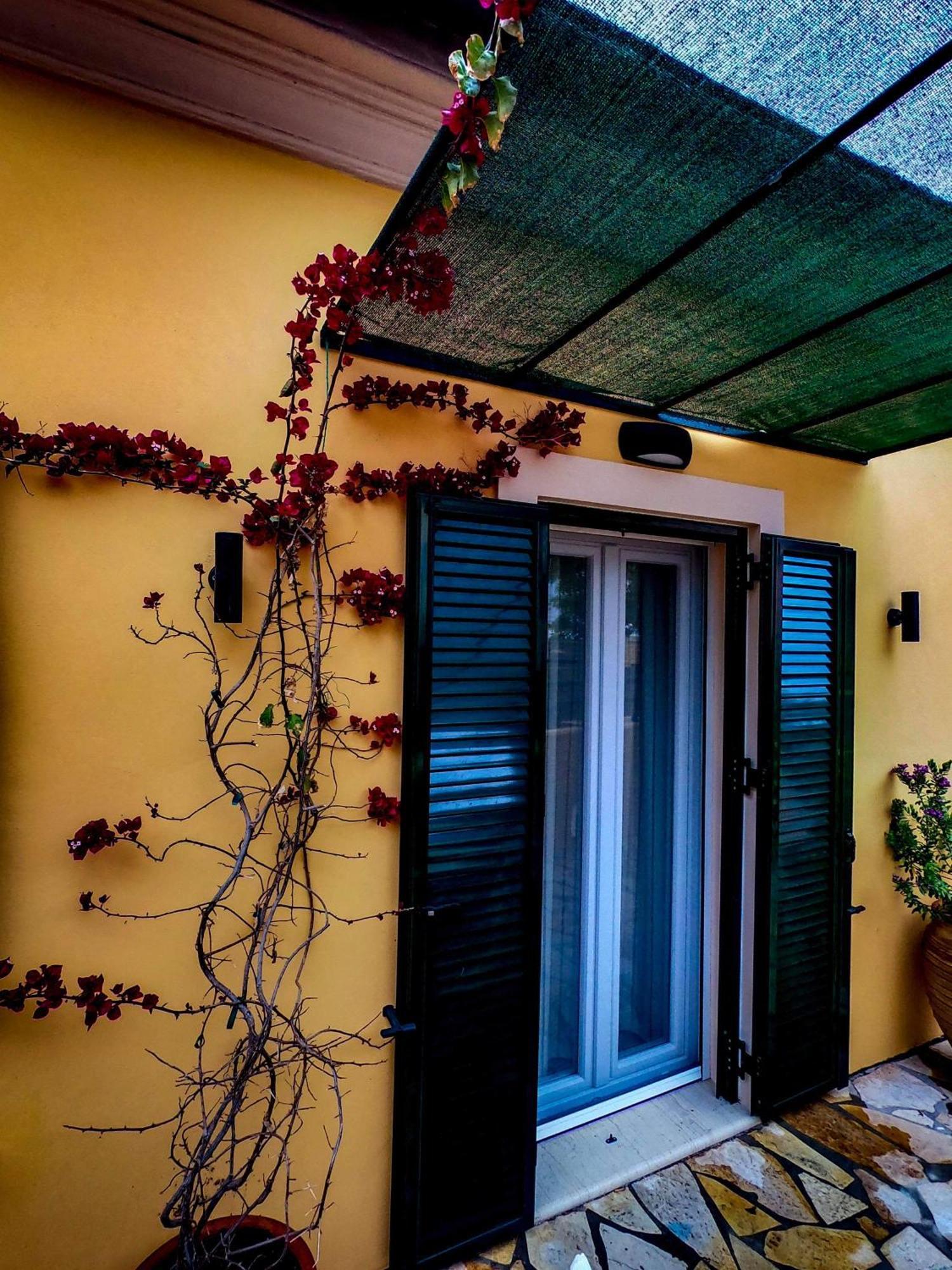 Апартаменты Eirini'S House Лиападес Экстерьер фото